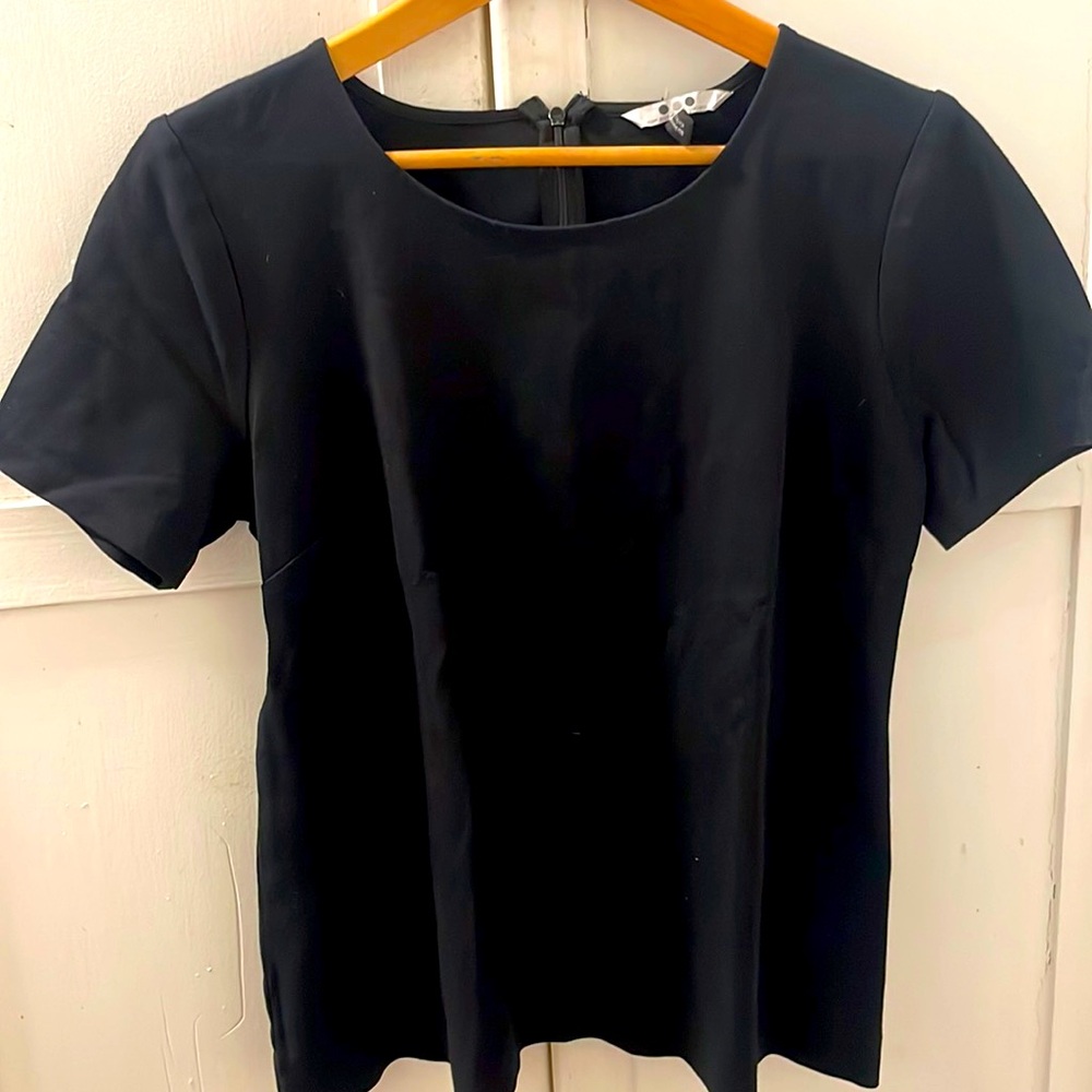 A pea in a pod maternity shirt medium